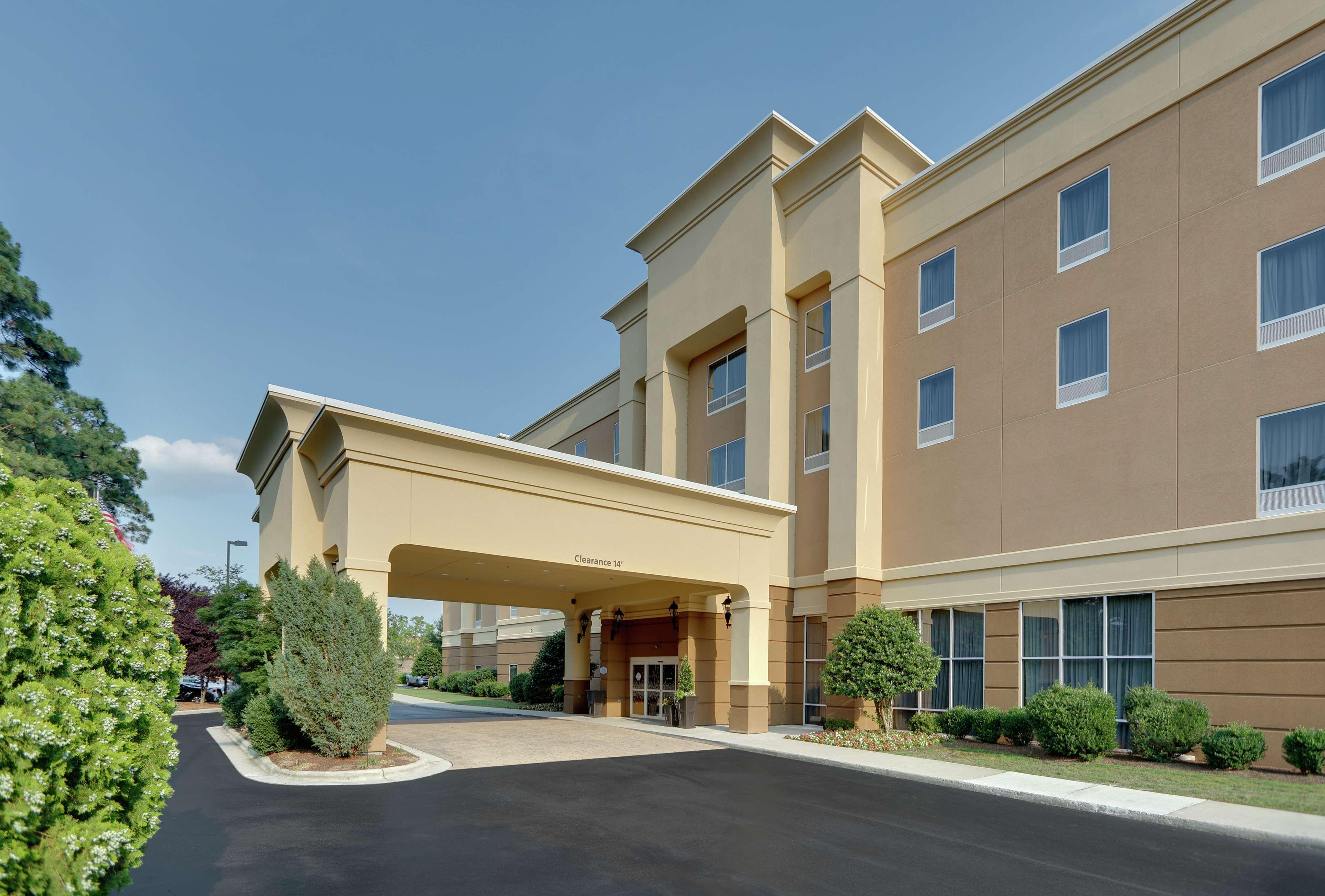 Hampton Inn & Suites Southern Pines-Pinehurst Aberdeen Exterior foto
