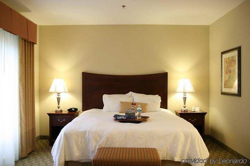 Hampton Inn & Suites Southern Pines-Pinehurst Aberdeen Habitación foto